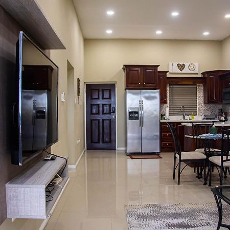 Comfort Homes Kingston Luaran gambar