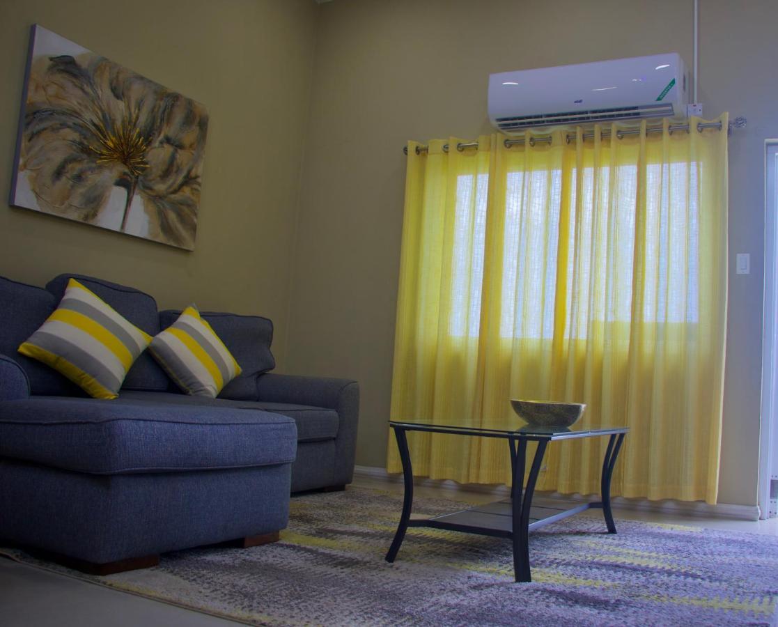 Comfort Homes Kingston Luaran gambar